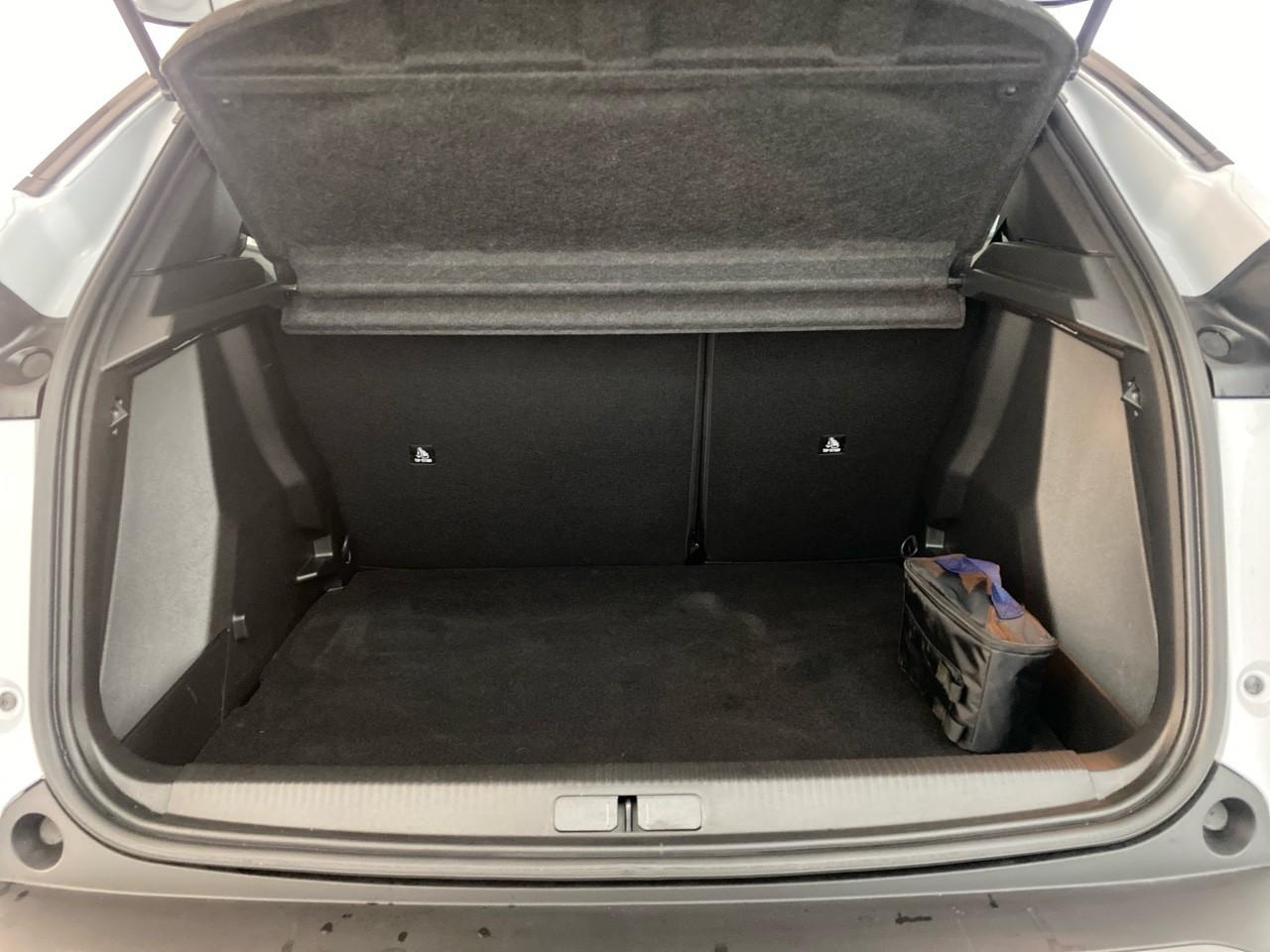 Peugeot 2008 hybrid 145 ch e-dcs6 allure — photo 6