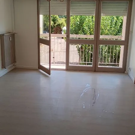 A louer appartement F4 lumineux