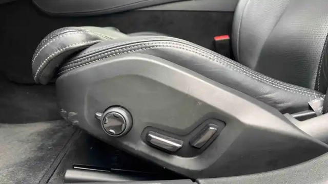 Volvo V90 t8 awd recharge 303 + 87 ch geartronic 8 — photo 22