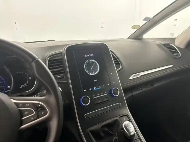 Renault Scenic blue dci 120 — photo 12