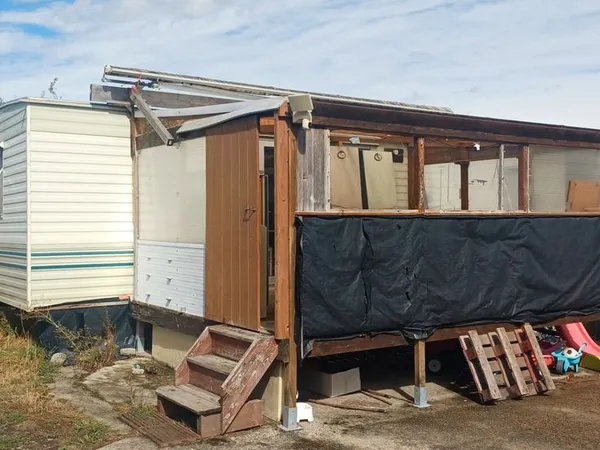 Mobil home de 24m² avec terrasse de 12m²
