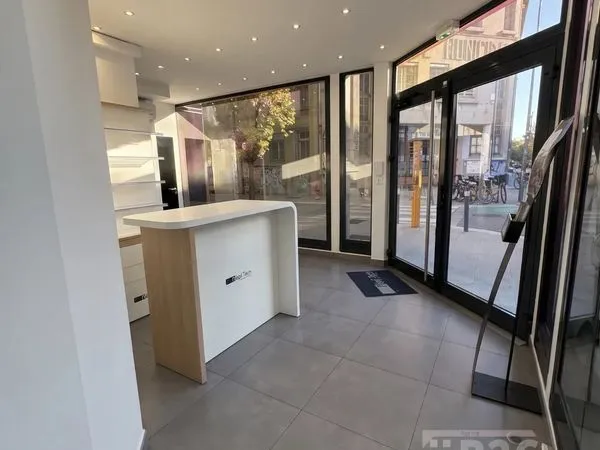 Local commercial 40 m² Grenoble