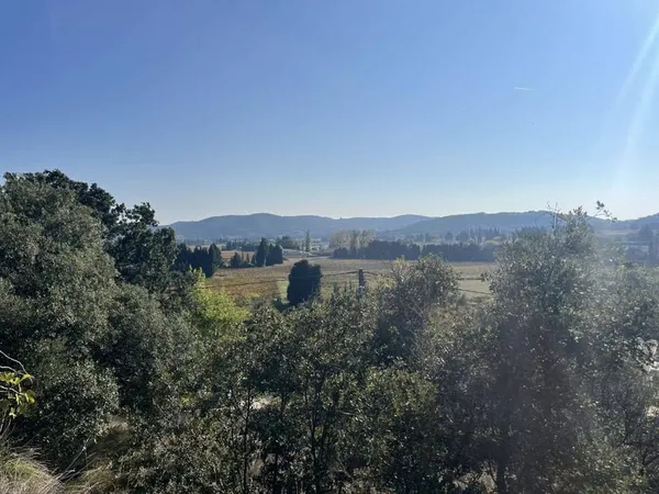 Terrain constructible 854 m²