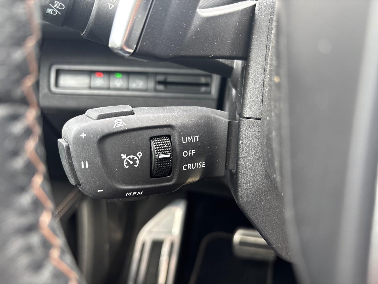 Peugeot 5008 1.2 puretech 130ch s&s gt — photo 24