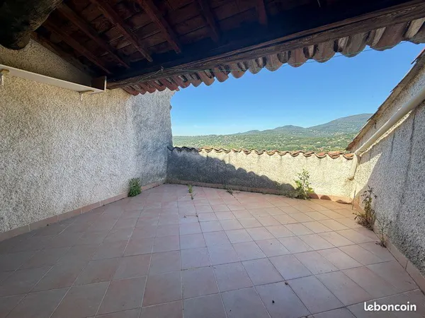 Appartement dernier étage - Magnifique vue