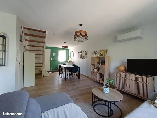 Maison 90 m² rénovée avec jardin et garage — Chambray-lès-Tours