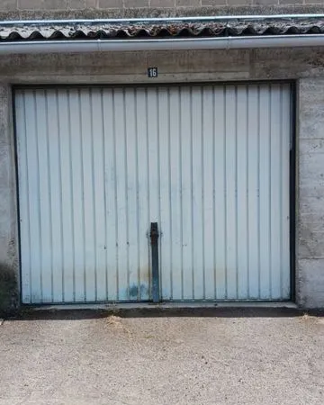 Garage à louer