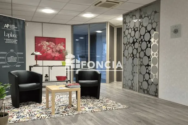 Bureaux 194 m²