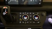 Land-Rover Defender 110 2.0 P400e X-Dynamic HSE — photo 26