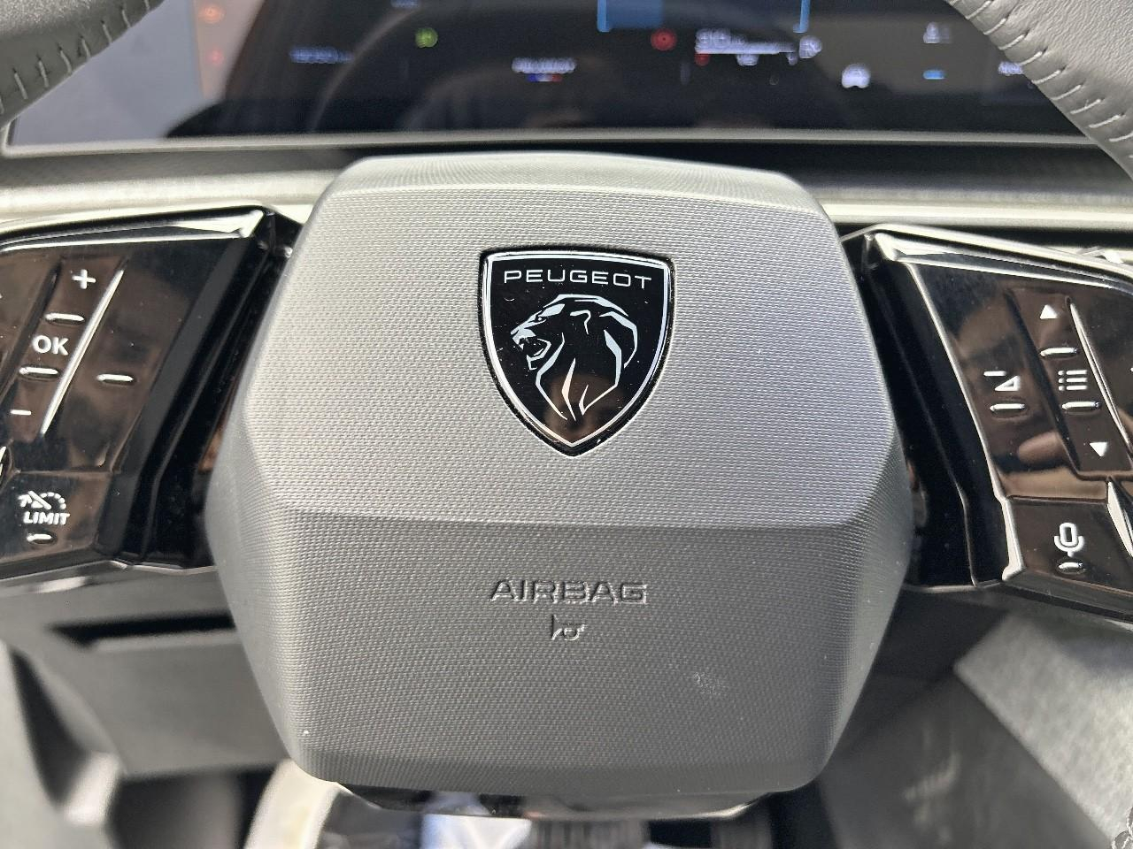 Peugeot 308 hybrid 145 e-dcs6 allure — photo 23