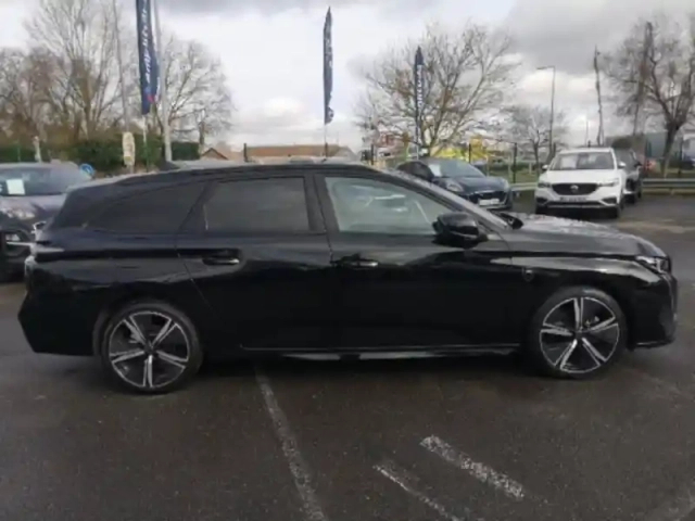 Peugeot 308 sw 1.5 bluehdi 130ch s&amp;s gt eat8 — photo 4