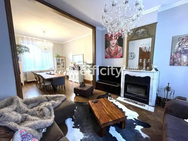 Maison de ville 8 pièces 154 m²