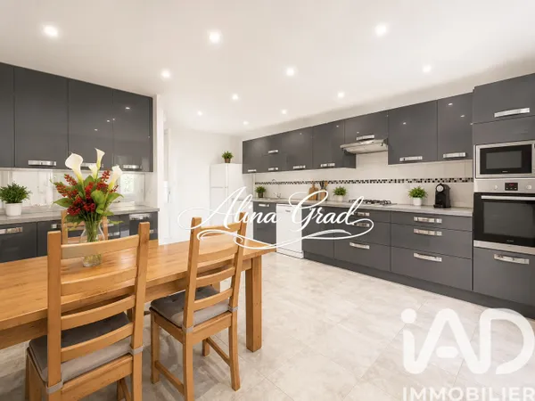 Maison 6 pièces 106 m²