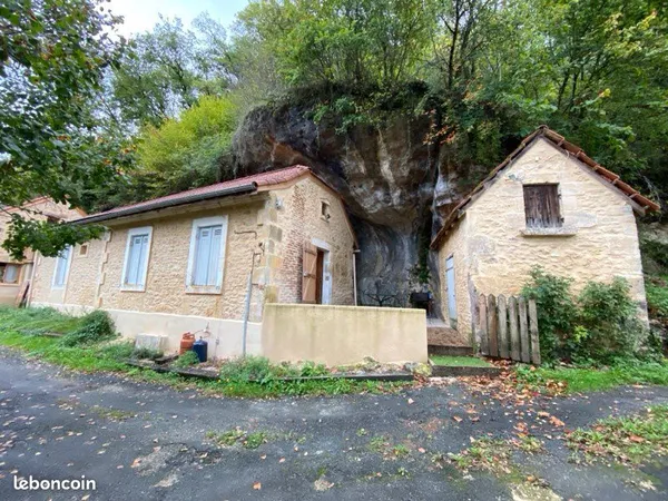 Maisonnette 49 m2 errassent et parking + potager , libre fin octobre
