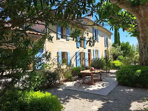 Mas provençal 9 pièces 250 m²