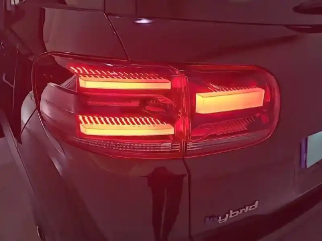 Citroën C5 Aircross hybride rechargeable 225 e-eat8 — photo 17