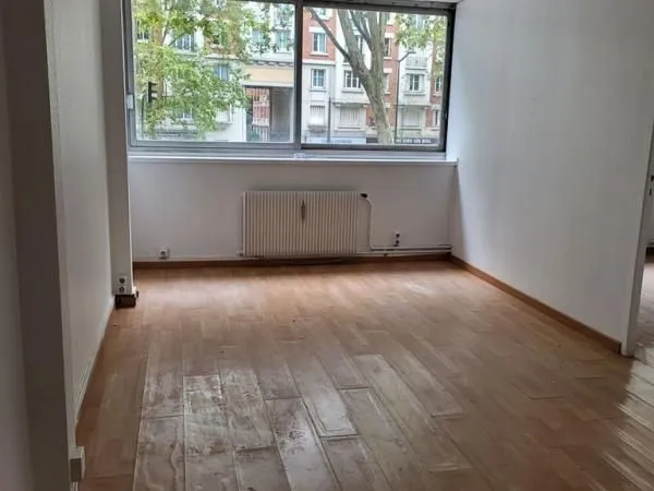 Local bureaux 47 m²