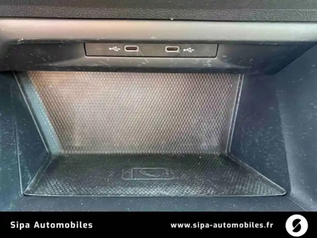 Volkswagen Golf 2.0 tdi scr 115 bvm6 — photo 19