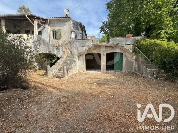 Maison 9 pièces 280 m²