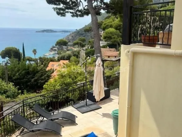 Maison 4 pièces 1 215 m²
