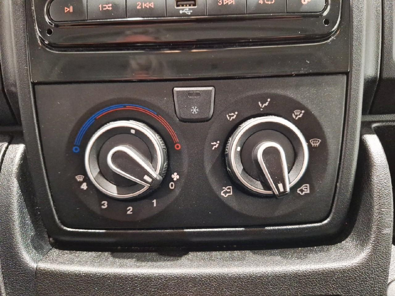 Citroën Jumper tole 35 l2h2 bluehdi 140 s&s bvm6 — photo 15