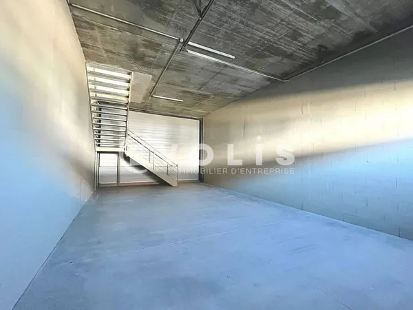 Local d'activité 2187 m²