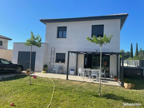 Maison type Villa neuve 3 chambres, garage jardin arboré proche Alès