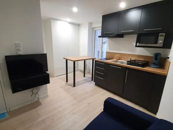 Studio meublé centre bourg