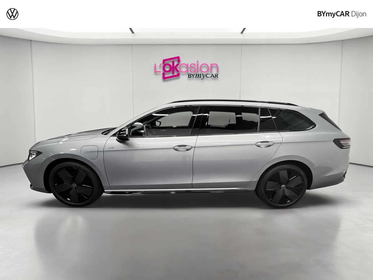 Volkswagen Passat 1.5 eHybrid 272 DSG6 — photo 2