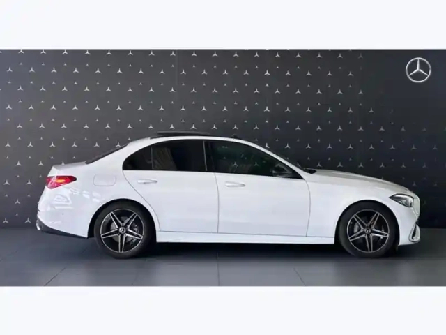 Mercedes Classe C 200 berline amg line — photo 26