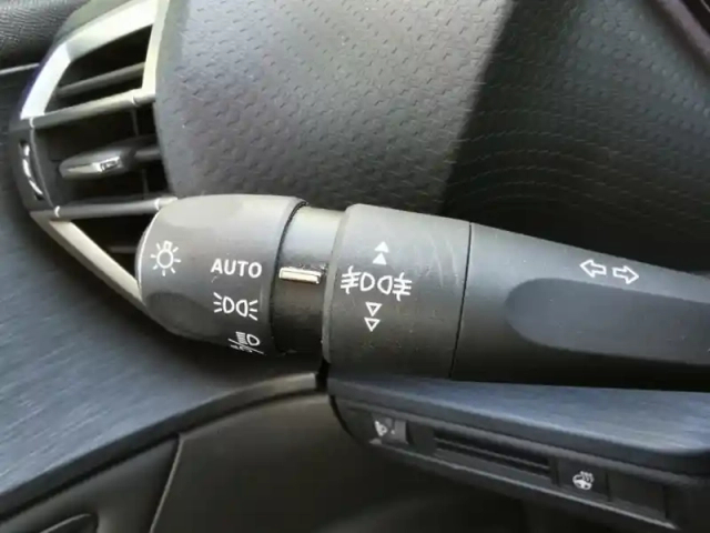 Citroën C5 shine 1.2 130 ch bva8 — photo 14