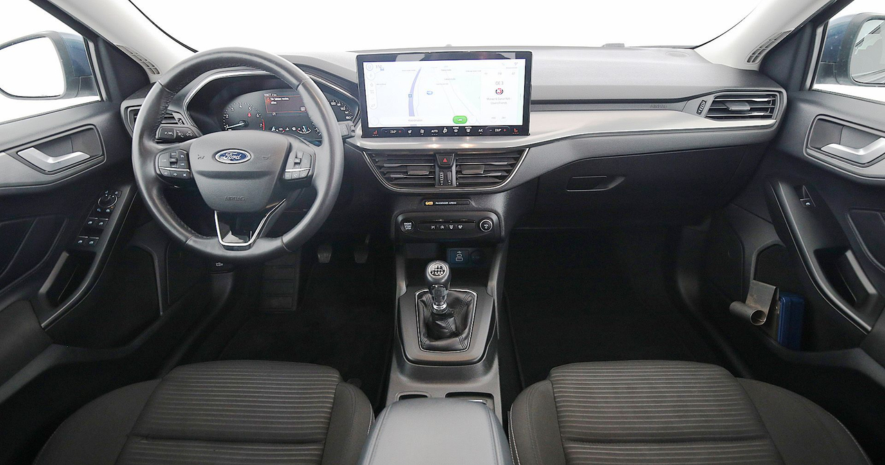 Ford Focus — photo 16