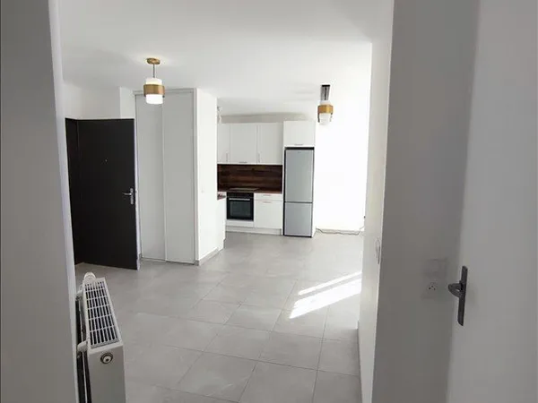 Appartement - 2ème étage - 45,77 m2 - 2 pièces - Non meublé