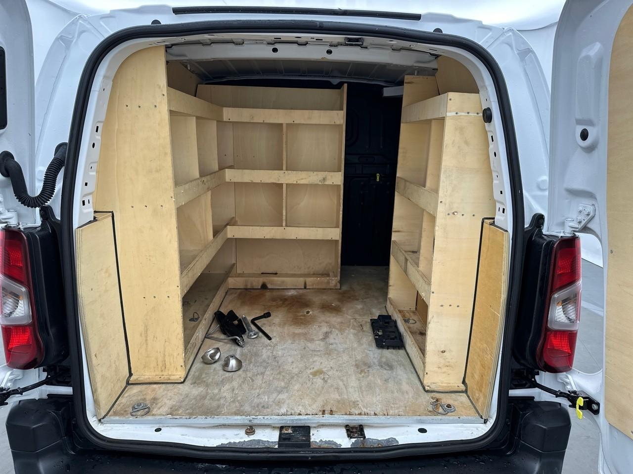 Peugeot Partner fourgon standard 650 kg bluehdi 100 s&s bvm6 aspha — photo 6