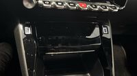 Peugeot 2008 1.2 PureTech 130ch S&S GT EAT8 — photo 30