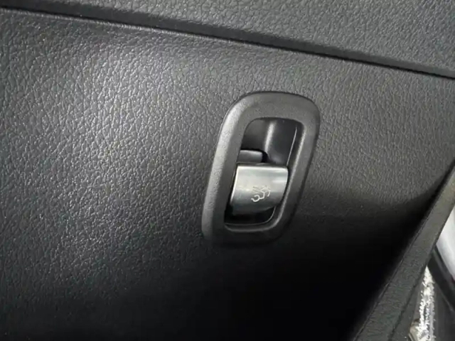 Mercedes Classe C 220 d berline amg lin — photo 38