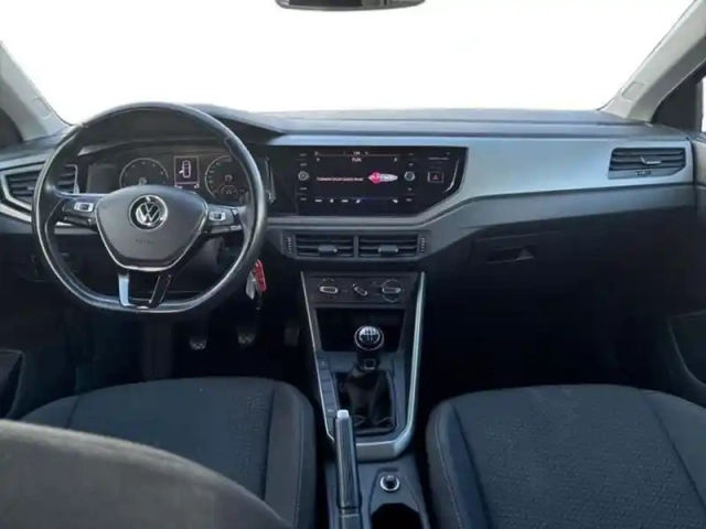 Volkswagen Polo business 1.0 80 s&amp;s bvm5 lounge — photo 8