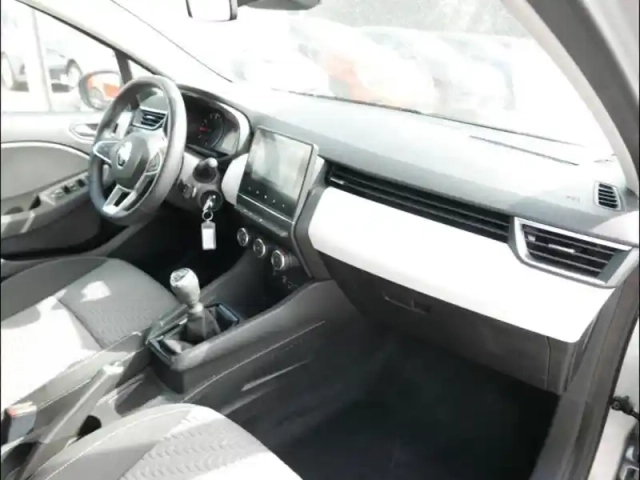 Renault Clio 1.5 blue dci 100ch evolution — photo 11