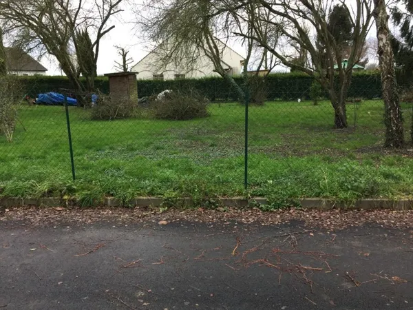Terrain 261 m²