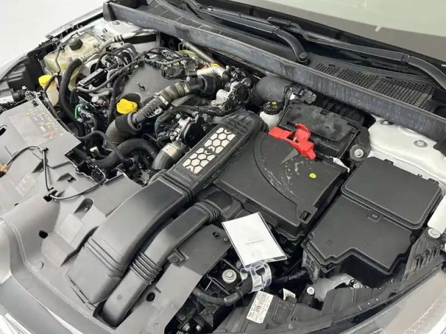 Renault Megane iv estate blue dci 115 — photo 36