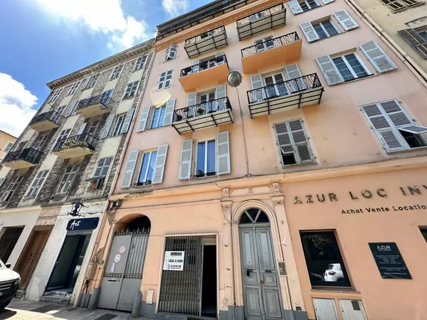 Local - rue Penchienatti