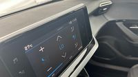 Peugeot 2008 1.2 PureTech 130ch S&S Active Pack EAT8 — photo 13