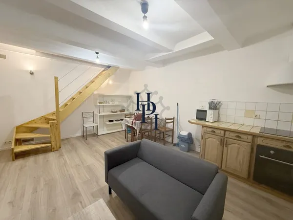 A louer Saint Affrique appartement T1 bis meublé duplex avec