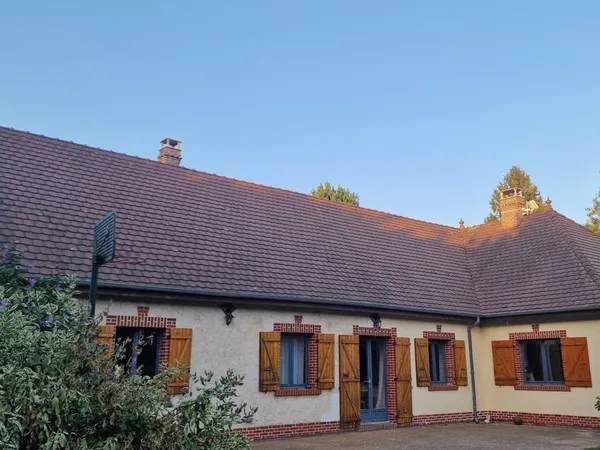 Frenelles en Vexin — plain-pied 175 m² | Dépendance 100 m² | 1 ha terrain plat idéal chevaux - aucun
