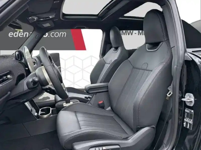 Mini Cooper 231 ch dkg7 jcw — photo 9