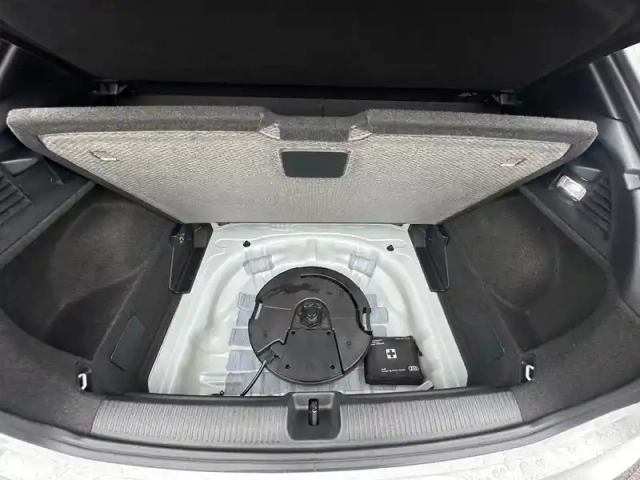 Audi Q2 35 tdi 150 s tronic 7 — photo 36