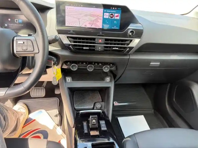 Citroën C4 1.2 puretech 130ch s&amp;s plus automatique — photo 27