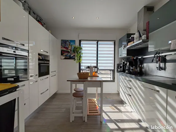Appartement 3 pièces 93 m²