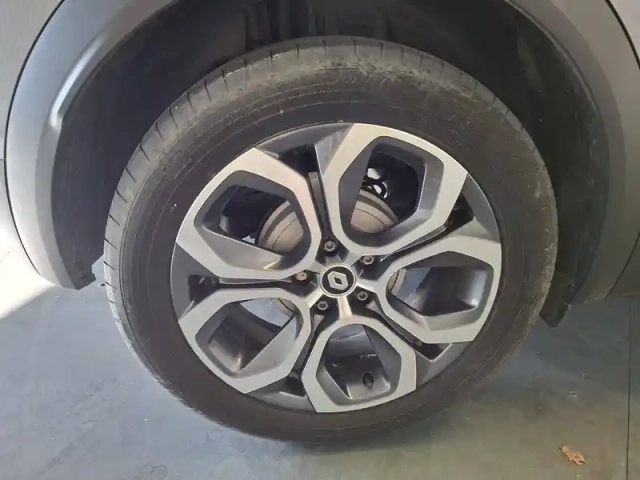 Renault Captur tce 90 - 21 — photo 172