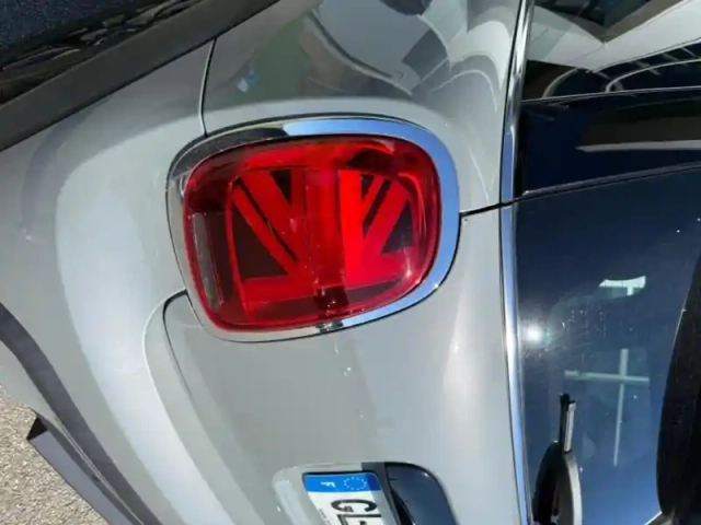 Mini Mini cooper 136ch essential bva7 — photo 19